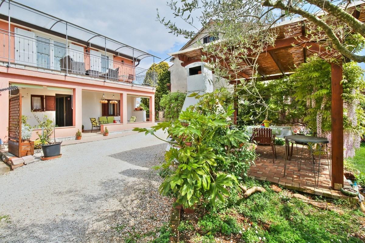 Lorena Apartments Умаг Экстерьер фото