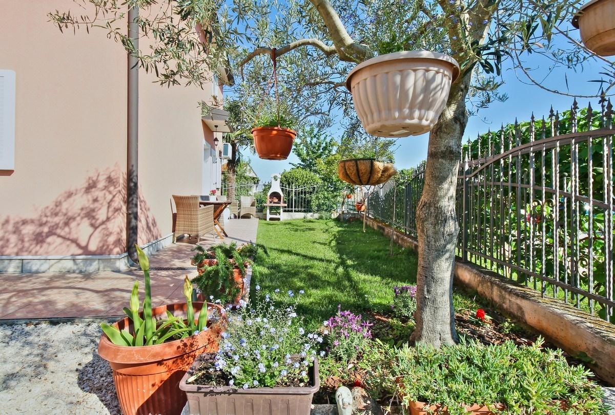 Lorena Apartments Умаг Экстерьер фото